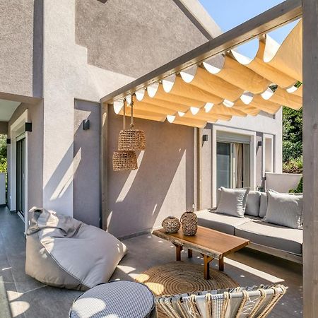 White Rock Villas Никиана Екстериор снимка