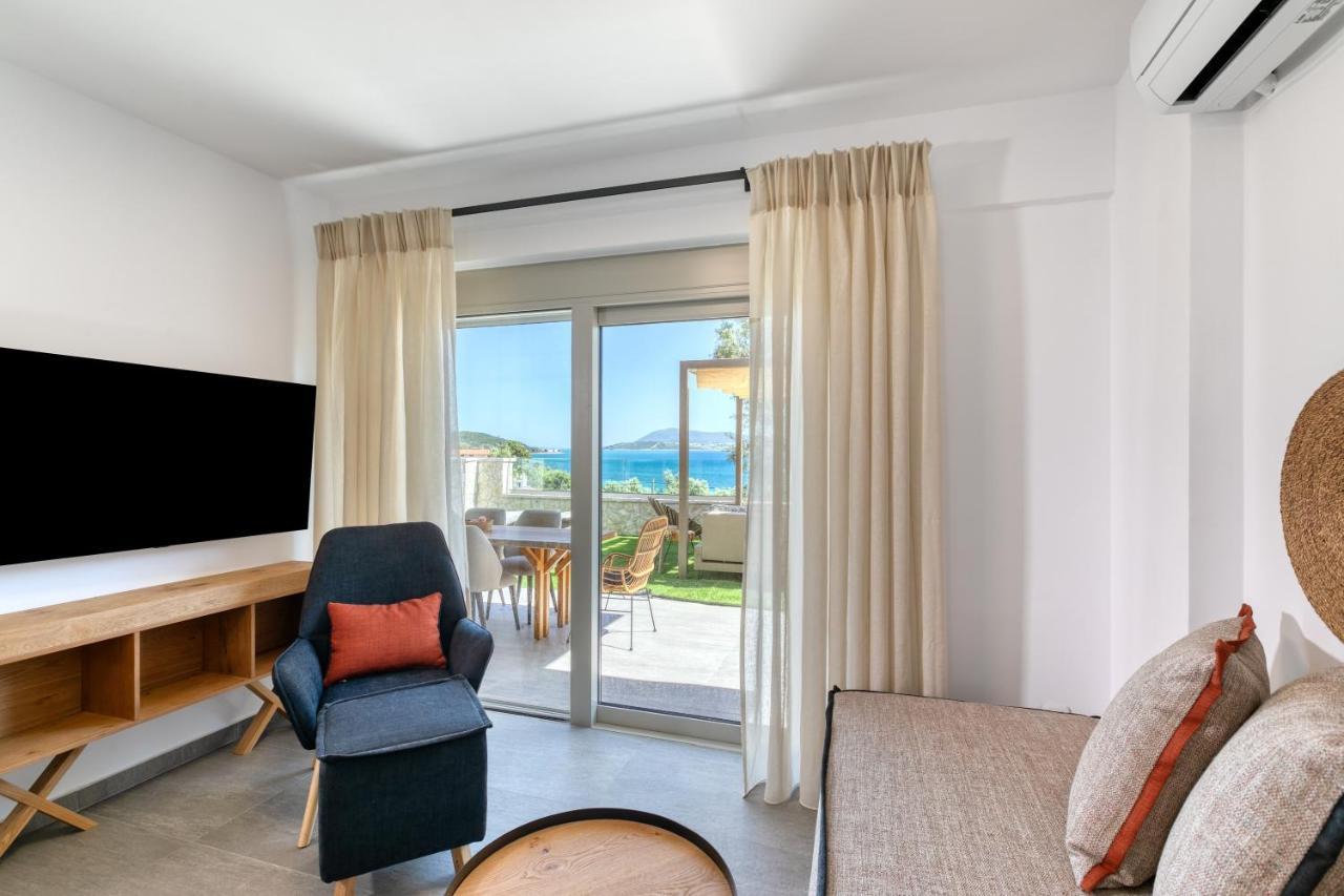 White Rock Villas Никиана Екстериор снимка