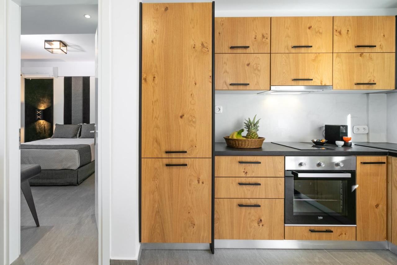 White Rock Villas Никиана Екстериор снимка