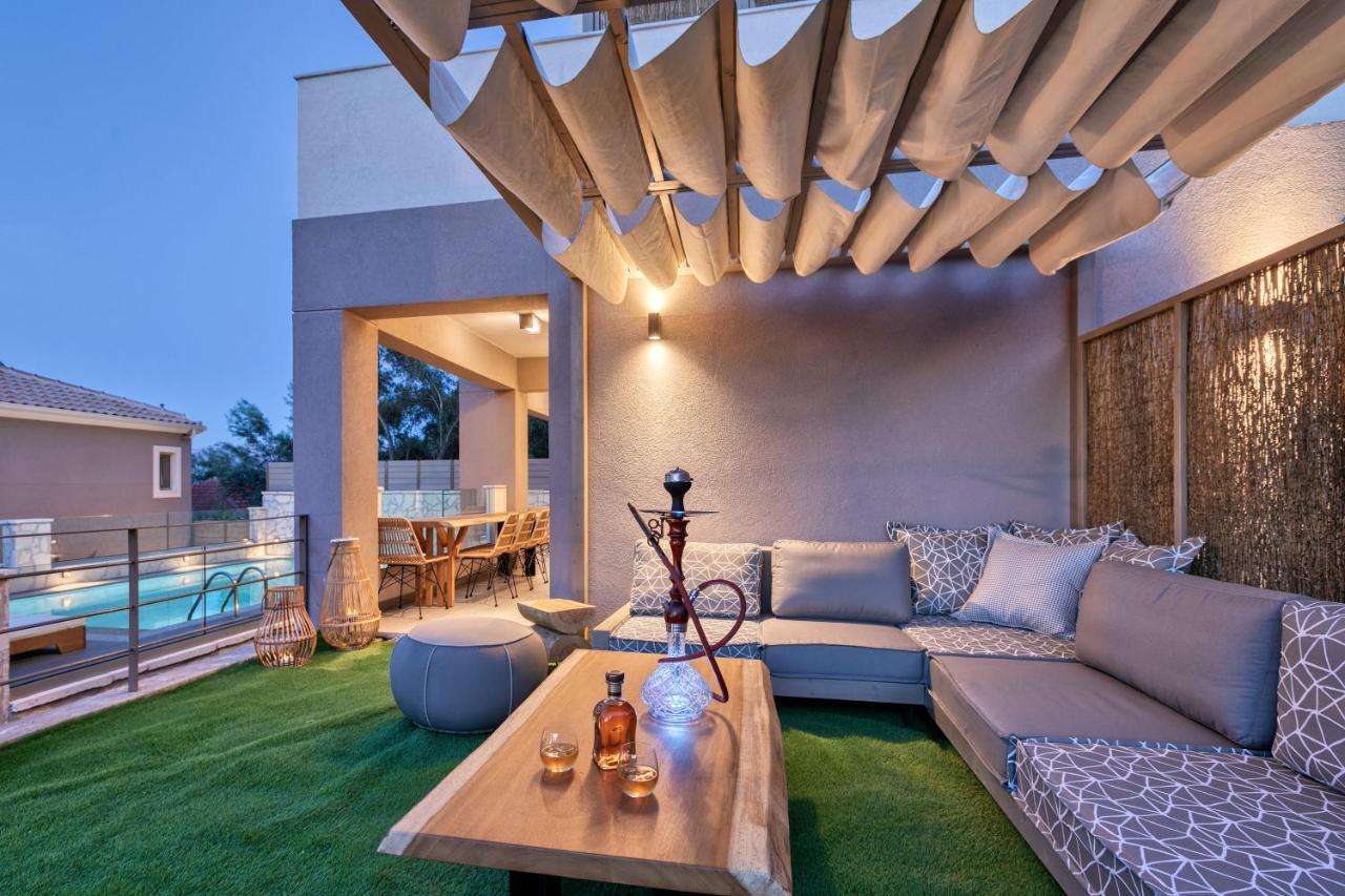 White Rock Villas Никиана Екстериор снимка